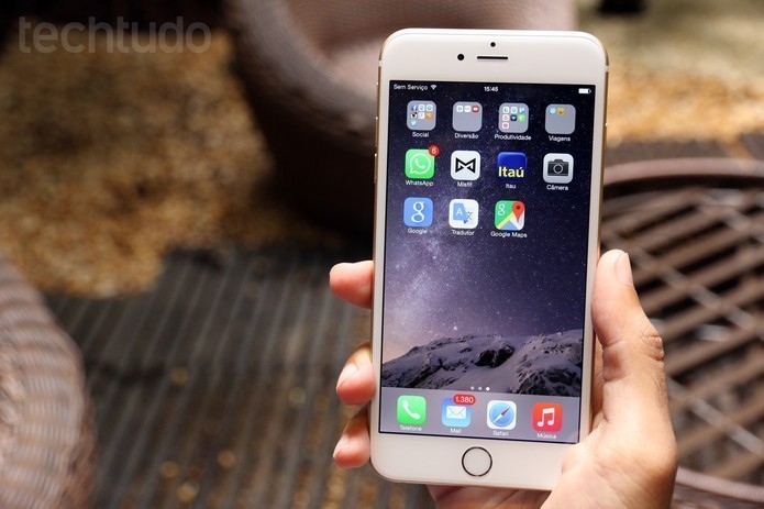 iPhone 6 tem recurso que deixa as letras do celular em negrito (Foto: Lucas Mendes/TechTudo)