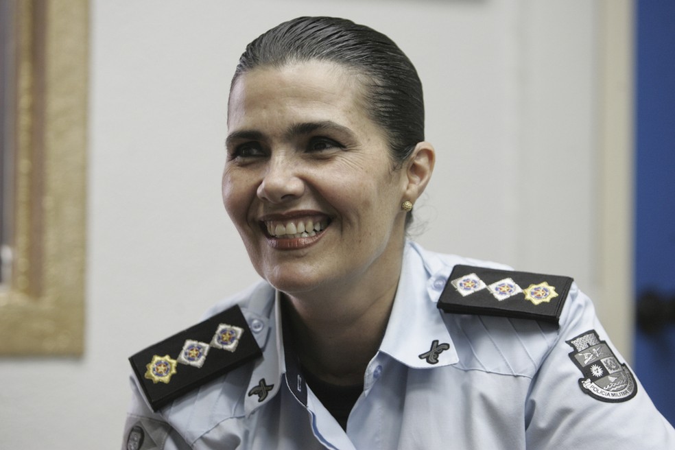 A PolÃ­cia Militar do CearÃ¡ informou, em nota, que a Coronel ClÃ©a Pontes Medeiros BeltrÃ£o foi a primeira policial feminina promovida a coronel. â€” Foto: Lucas de Menezes/ SVM