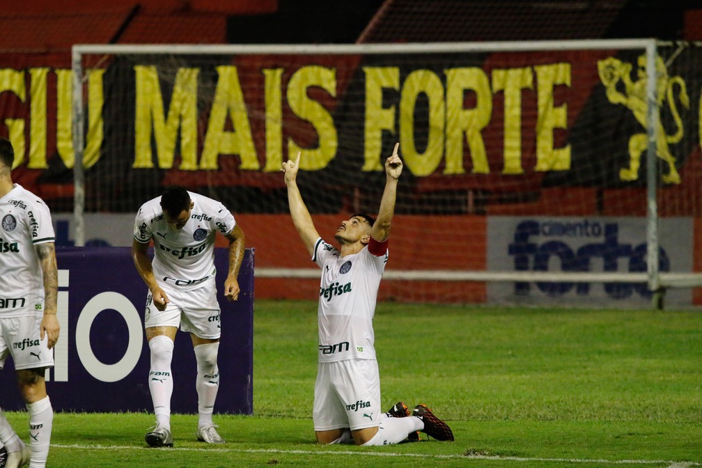 Embalado como visitante, Palmeiras busca manter tabu fora de casa contra o Sport