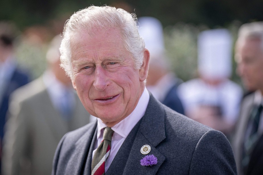 Príncipe Charles, primeiro na linha de sucessão da Coroa britânica, durante evento na Escócia