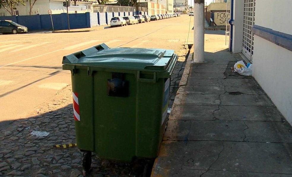 Contêiner onde foi encontrado o corpo da criança em Pelotas (Foto: Reprodução/RBS TV)