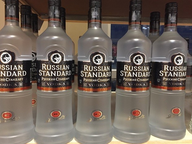 Vodka russa é retirada das lojas no Canadá em forma de protesto (Foto: Creative Touch Imaging Ltd./NurPhoto / Getty Images)