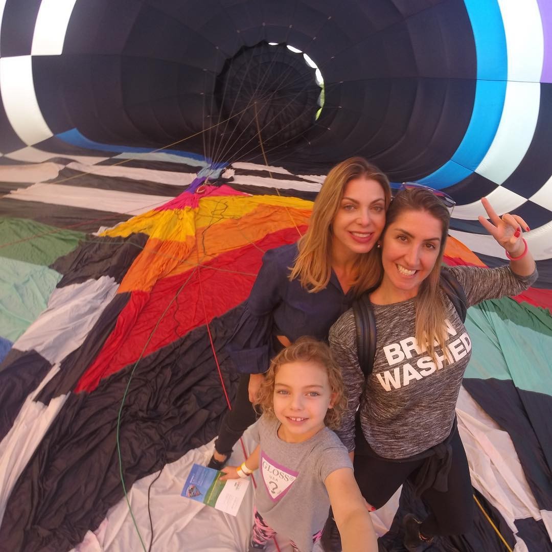 Sheila Mello, Brenda e Juliana Muniz andaram de balão (Foto: Instagram/ Reprodução)