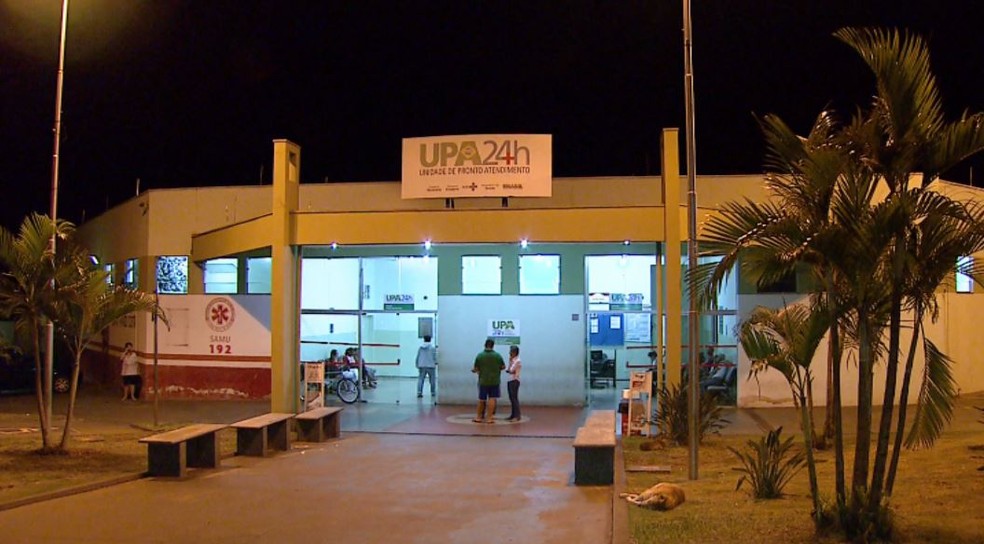 Vítima foi socorrida até a UPA e depois transferida para o Hospital das Clínicas em Ribeirão (Foto: Paulo Souza/EPTV)