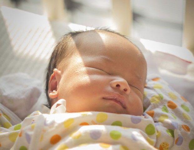 Bebê dormindo; recém-nascido; berço; morte súbita (Foto: Thinkstock)
