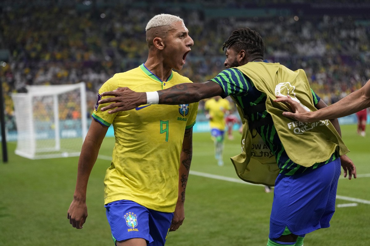 Not&iacute;cias | O Brasil precisa de &iacute;dolos aut&ecirc;nticos, l&uacute;cidos e carism&aacute;ticos  como Richarlison | Portal do Zacarias - A verdade da informa&ccedil;&atilde;o em primeiro  lugar!