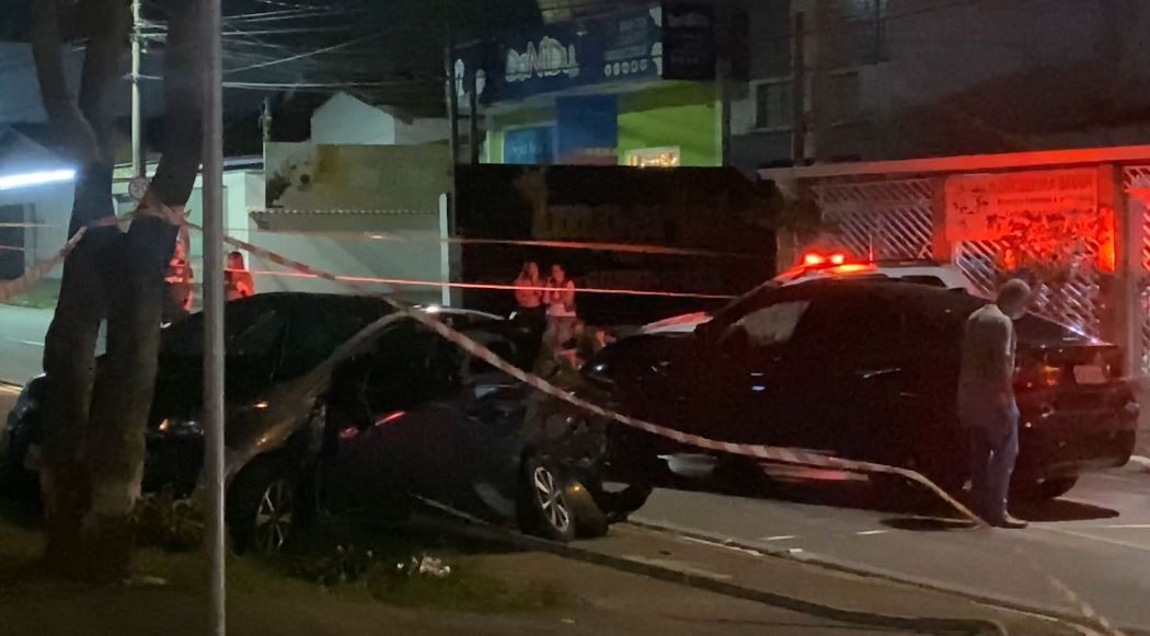 BMW atinge carro e mata idosa em avenida de Campinas; motorista fugiu sem prestar socorro, diz PM