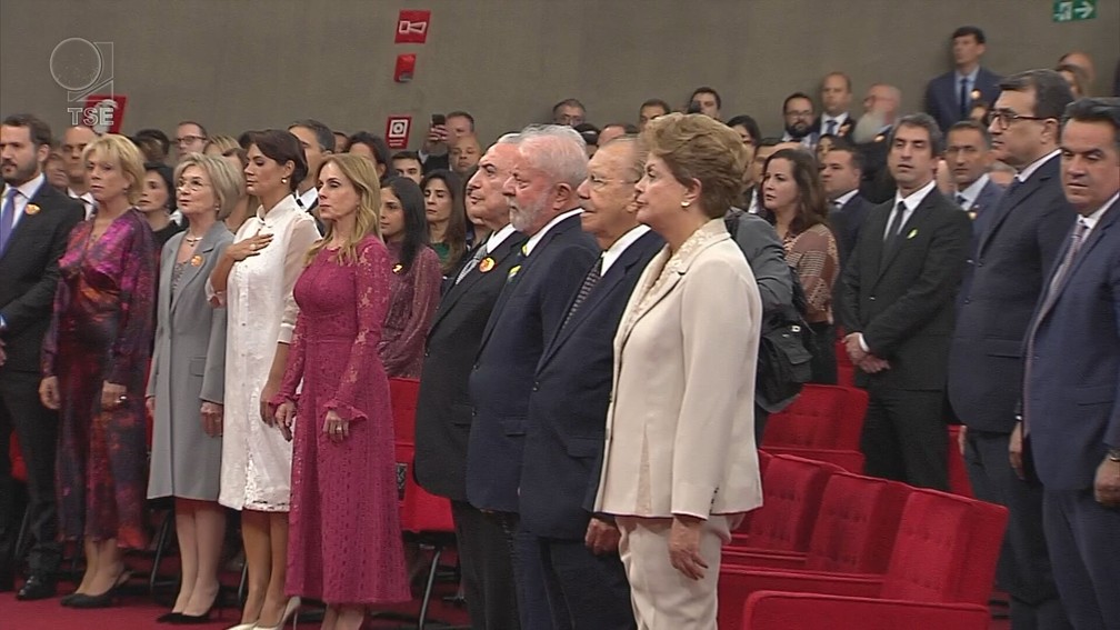 Temer, Lula, Sarney e Dilma na posse de Moraes no TSE — Foto: Reprodução