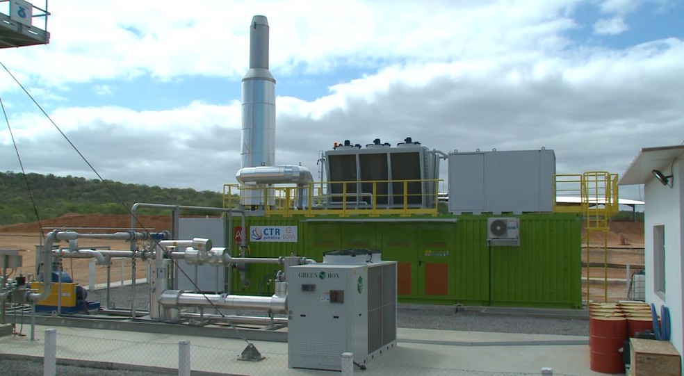 uma estação de captação leva o gás Metano para uma usina, onde ele se transforma em energia elétrica. — Foto: Reprodução/ TV Grande Rio 