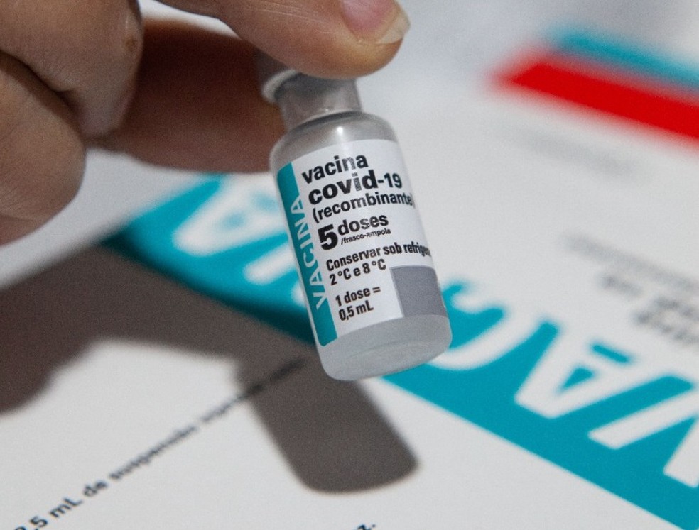 Vacina da AstraZeneca é um dos quatro tipos de imunizante aplicados contra a Covid-19 — Foto: Miva Filho/SES-PE