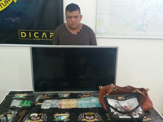 Produtos furtados estavam com foragidos (Foto: Divulgação/ Dicap)