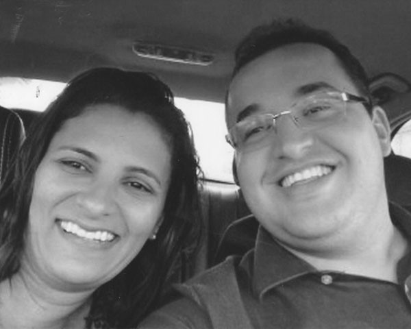 A professora Renata Fagundez, de 41 anos, se casou com Júnior, 11 anos mais novo (Foto: Arquivo pessoal)