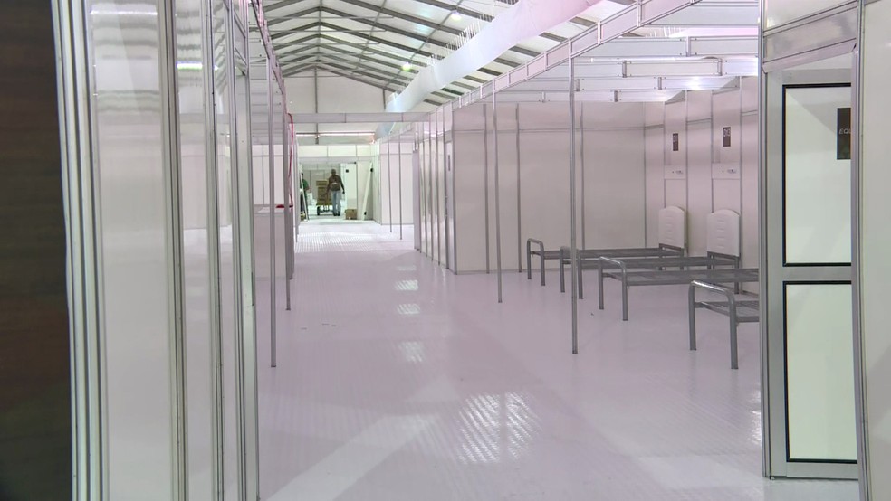 O Hospital de Campanha H.M Camp, no Pacaembu, será uma unidade de portas fechadas para pacientes transferidos da rede municipal da saúde — Foto: TV Globo/Divulgação