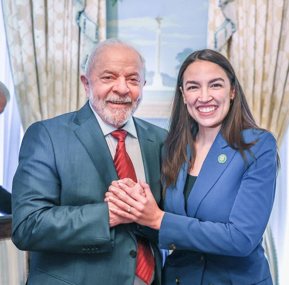 Alexandria Ocasio-Cortez e o presidente Lula