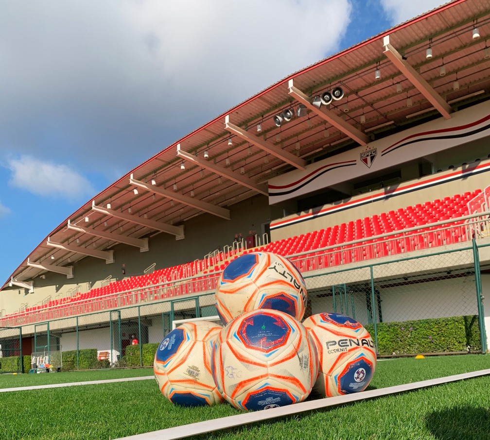 São Paulo retorna ao CT de Cotia na próxima quarta