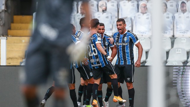 Veja a avaliação dos jogadores do Grêmio na derrota polêmica na Vila Belmiro