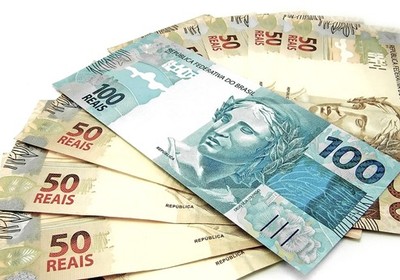 planilhas_contas_pagar_dinheiro (Foto: Shutterstock)