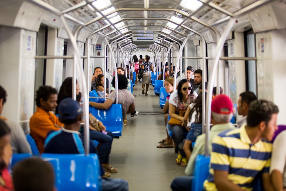 Passageiros vÃ£o pagar mais caro por passagem de VLT em MaceiÃ³ â€” Foto: Jonathan Lins/G1