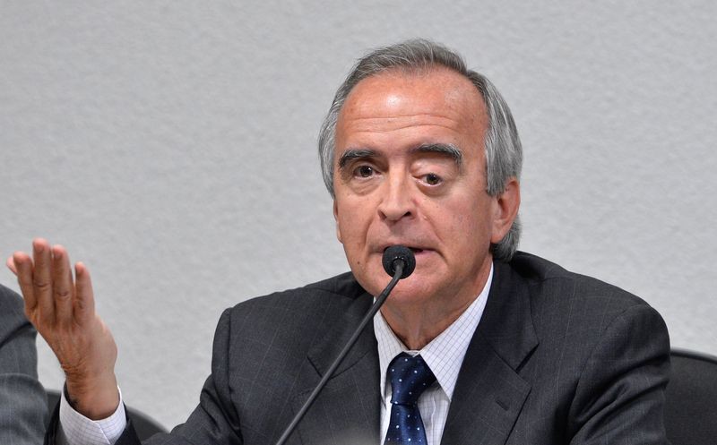 Nestor Cerveró depôe a CPMI da Petrobrás (Foto: Wilson Dias/Agência Brasil)