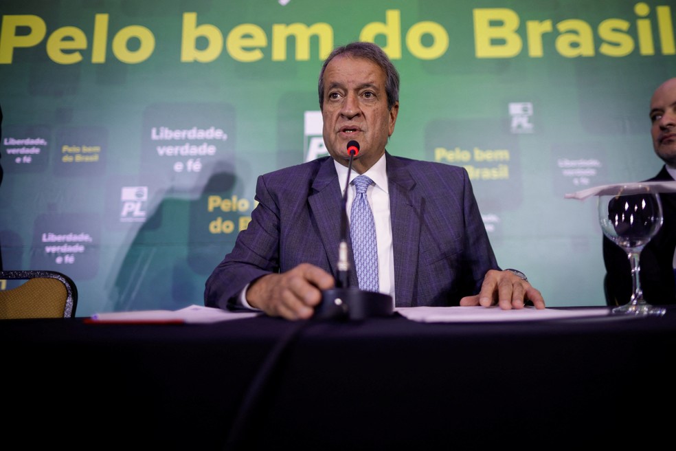 PL apresenta relatório e pede invalidação de votos sem apresentar provas de fraude; TSE ordena que partido se manifeste também sobre o 1º turno
