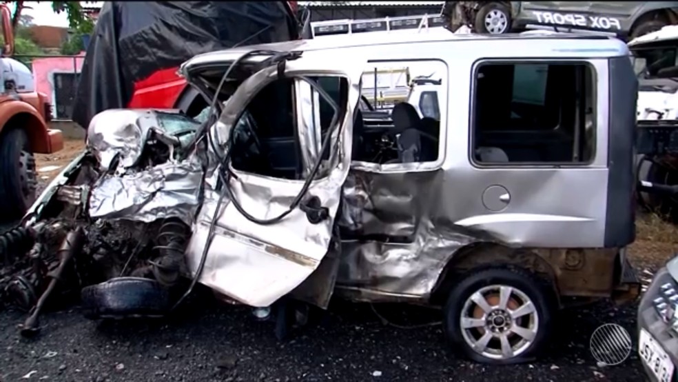 Homem que morreu dirigia um dos carros envolvidos na colisão (Foto: Reprodução/TV Santa Cruz)