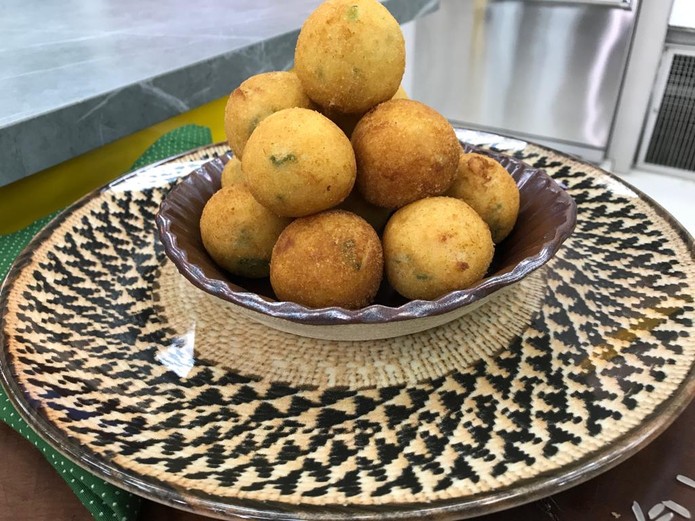 Bolinha De Arroz Recheada