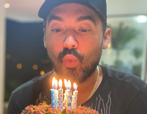 Fernando Zor celebra seus 36 anos (Foto: Reprodução/Instagram)