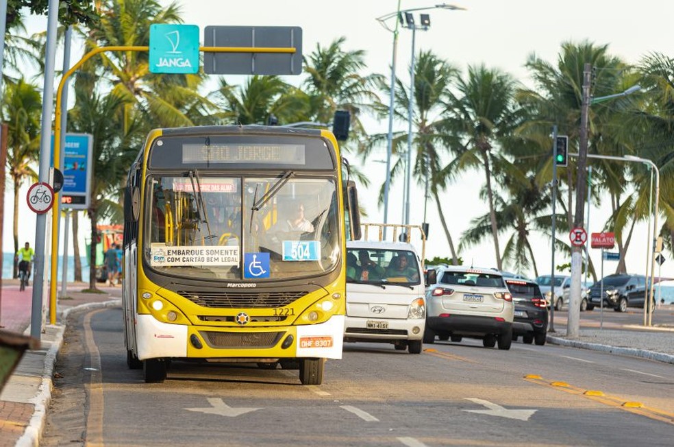 Linhas de ônibus de Maceió têm passagem gratuita para o São João do Jaraguá em Maceió — Foto: Itawi Albuquerque/Secom Maceió