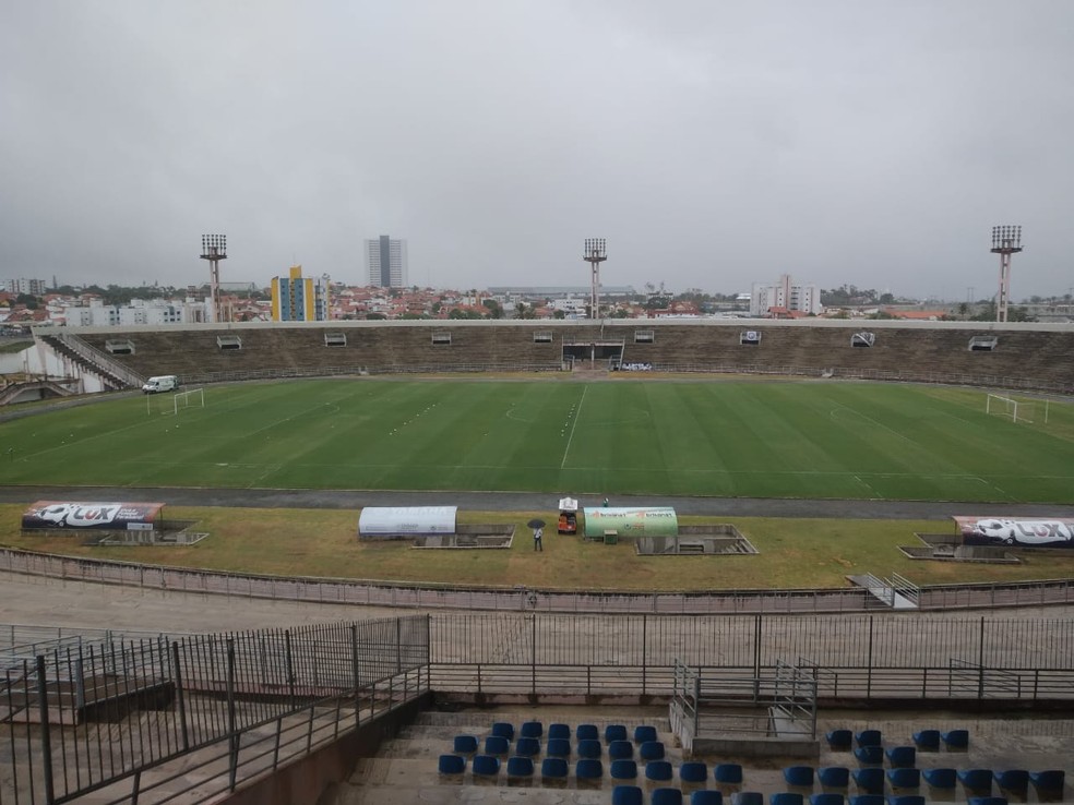 O Estádio Amigão, em Campina Grande, está liberado para receber Treze x Atlético-PB nesta quarta-feira — Foto: Pedro Pereira / ge