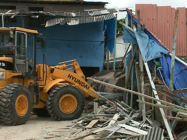 Operação em São Luís ainda irá realizar novas demolições em construções consideradas irregulares (Foto: Reprodução/TV Mirante)