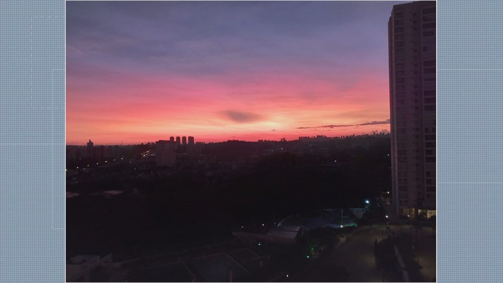 Céu registrado na região do Butantã em São Paulo — Foto: Reprodução/TV Globo