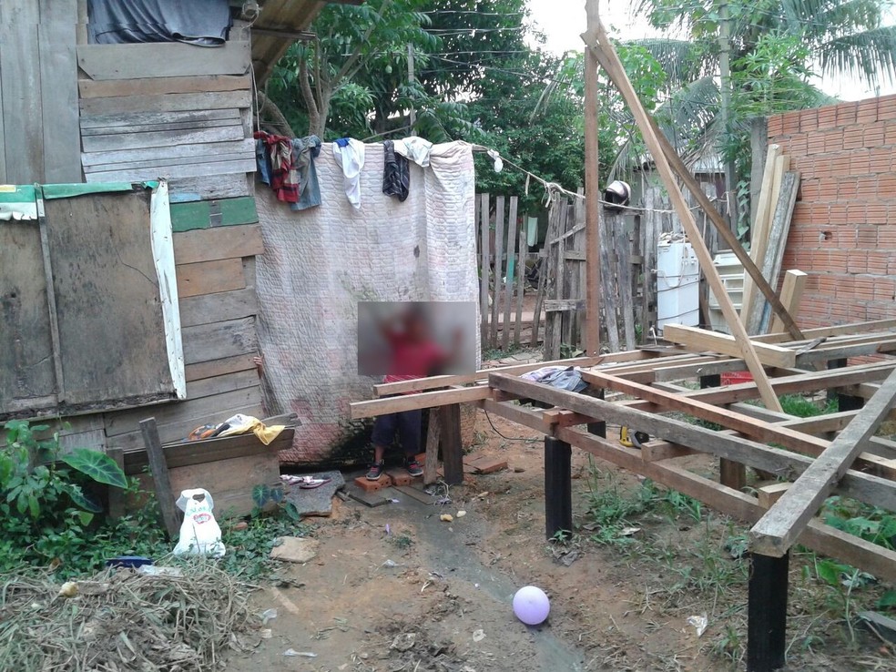 Amigos pedem doações de material de construção para reconstruir casa (Foto: José Roberto/Arquivo pessoal)
