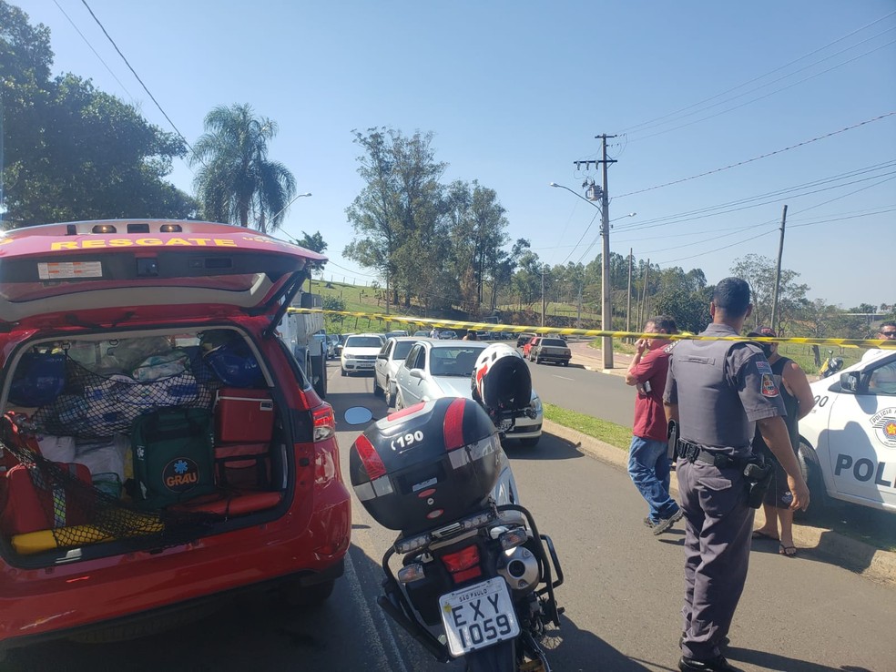 Motociclista morreu na Avenida Raimundo Maiolini, em Presidente Prudente — Foto: Polícia Militar
