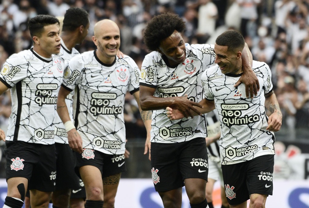 Corinthians melhora em clássicos, mas encerra temporada com apenas 46% de aproveitamento 