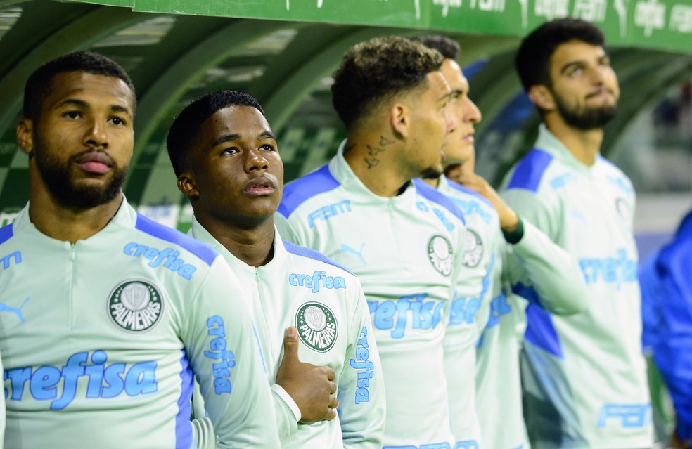 Reforço do Palmeiras, Aníbal Moreno é ovacionado em homenagem do Racing;  veja