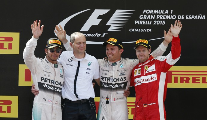 Lewis Hamilton, Nico Rosberg e Sebastian Vettel no pódio do GP da Espanha (Foto: Reuters)