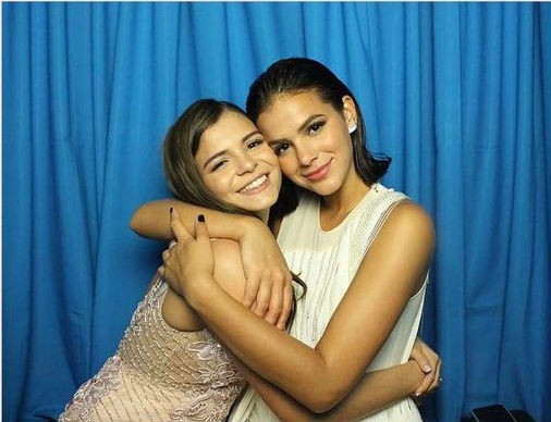 Bruna Marquezine e Luana (Foto: Reprodução/ Instagram)