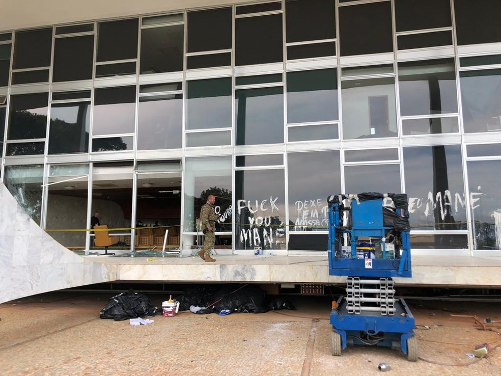 Justiça bloqueia R$ 6,5 milhões em bens de suspeitos de envolvimento nos atos golpistas — Foto: Isadora Peron/Valor