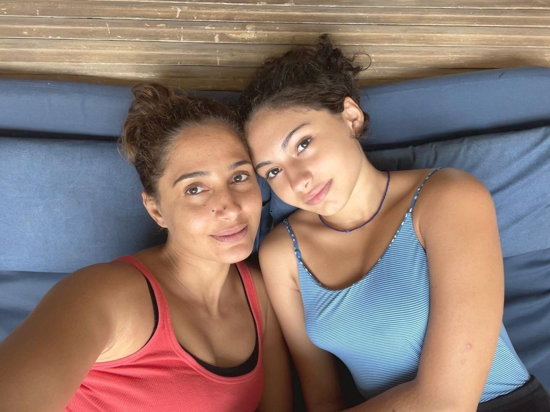 Camila Pitanga posa com a filha única, Antônia (Foto: Reprodução/Instagram)