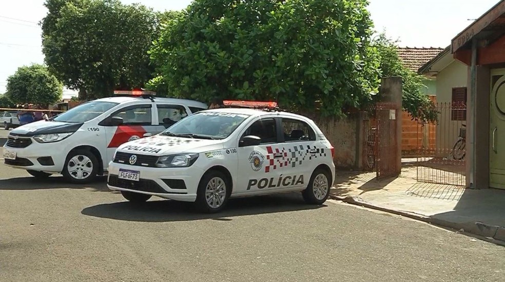 Casal foi encontrado morto dentro de casa em Pereira Barreto (SP) — Foto: Reprodução/TV TEM