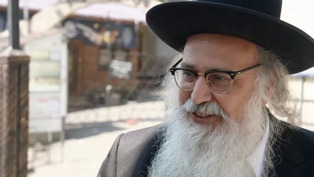 O rabino Nathan Ben Nun é presidente da fundação Rabi Nachman, que tem ajudado quem foge da guerra (Foto: BBC)