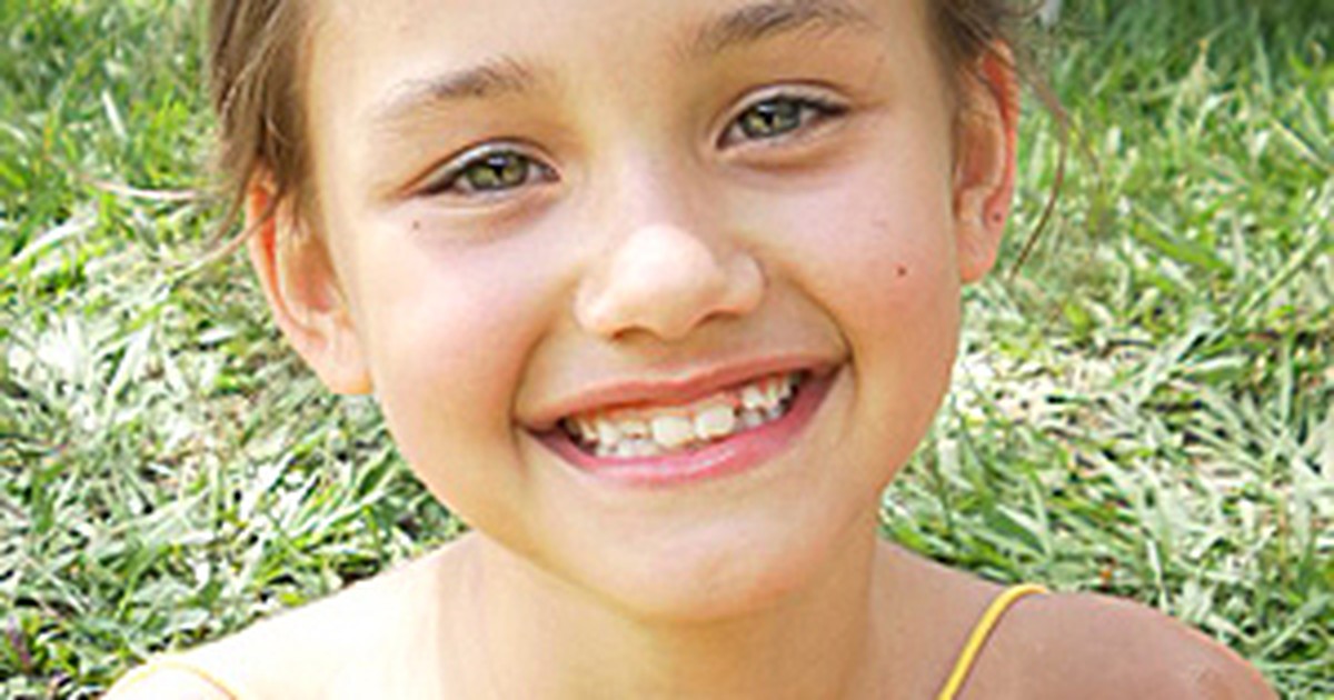 G1 - Menina de 8 anos troca balas por água e aprende a escovar os dentes -  notícias em VC no Bem Estar