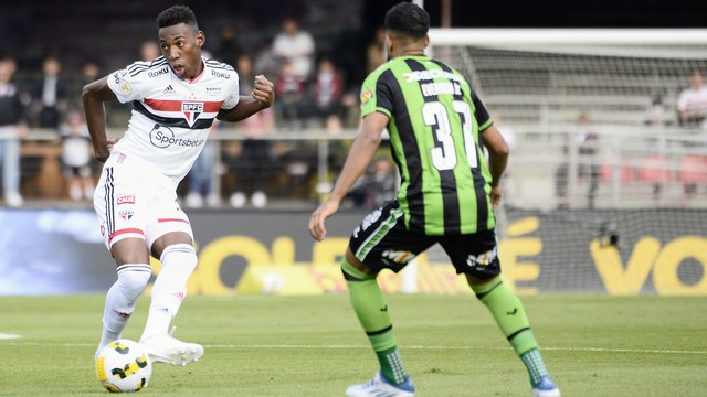 Léo e Everaldo em São Paulo x América-MG