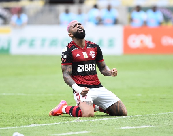 Dores diminuem, Gabigol aproveita folga e não preocupa Flamengo para pegar o Inter
