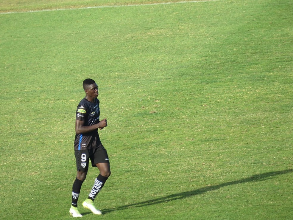 Stiven Plaza tem sete gols em dois jogos na Libertadores sub-20 (Foto: Felipe Schmidt)