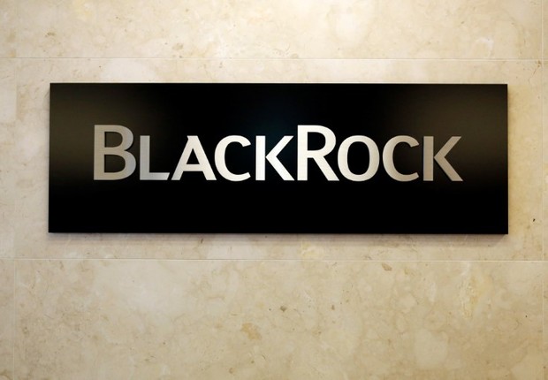 Logo da BlackRock em escritório da empresa em Tóquio (Foto: Toru Hanai/Reuters)