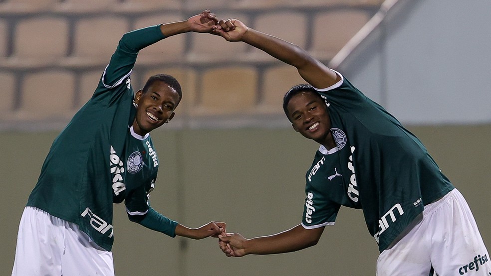 Estevão e Endrick, atacantes do Palmeiras, são destaques da geração sub-17 — Foto: Fabio Menotti / Ag. Palmeiras