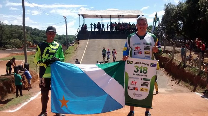 Matheus Zeni e Cláudio Martins no brasileiro de bicicross em Jarinu (Foto: Arquivo pessoal)