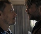 Enrique Diaz e Selton Mello em 'O mecanismo' | Karima Shehata/Netflix / Divulgação