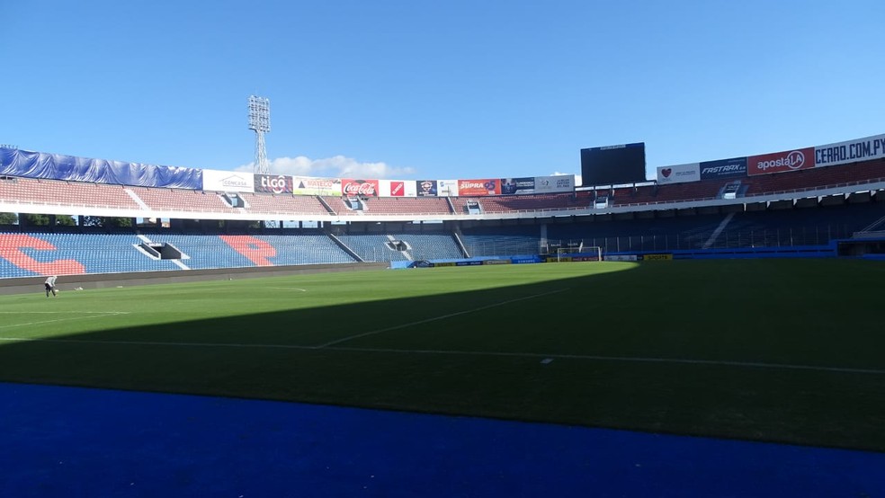 Nueva Olla, est&aacute;dio do Cerro Porte&ntilde;o, pode ser palco da final da Libertadores &mdash; Foto: Guilherme Frossard